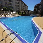 Sunny Hills - Menada 아파트호텔 3*