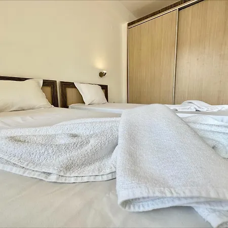 Sunny Hills - Menada 3* Sluneční pobřeží