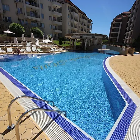 Sunny Hills - Menada Hotel apartamentowy 3*