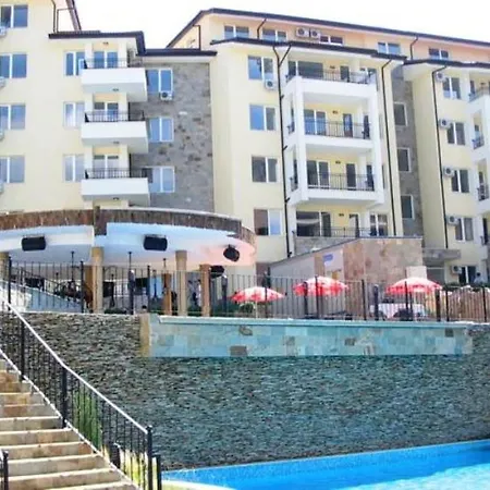 Sunny Hills - Menada Hotel apartamentowy