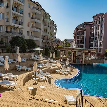 Sunny Hills - Menada Апарт-отель