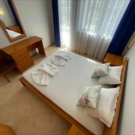 Apart-hotel Sunny Hills - Menada 3*