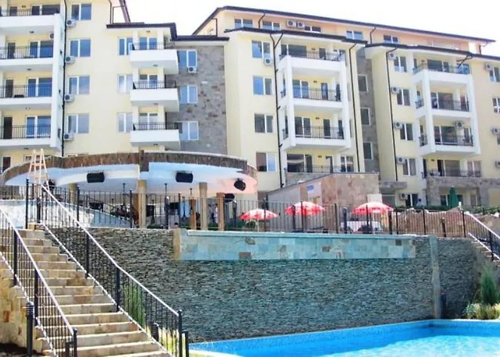 Sunny Hills - Menada Aparthotel